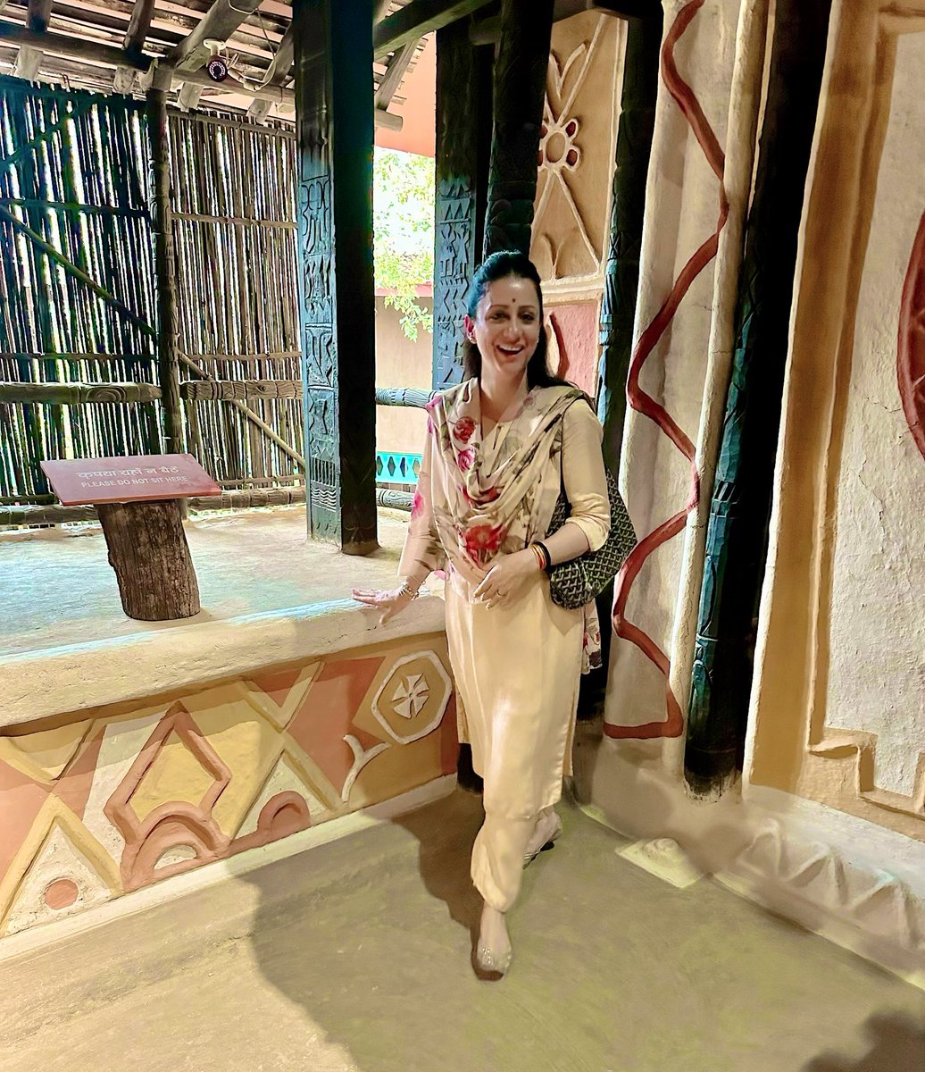 ROUBLENAGI's tweet photo. Bhopal - visited The State Museum today. Saw some of the 2nd century B.C & 11th century A.D stone sculptures of lord Shiva & Vishnu, maa Gauri, Buddha & many more. A memorable day.
Thank you @g20org #MinistryOfScienceAndTechnology #INSA #S20 #G20 #bhopal #MadhyaPradesh https://t.co/YIRHqLWvAW