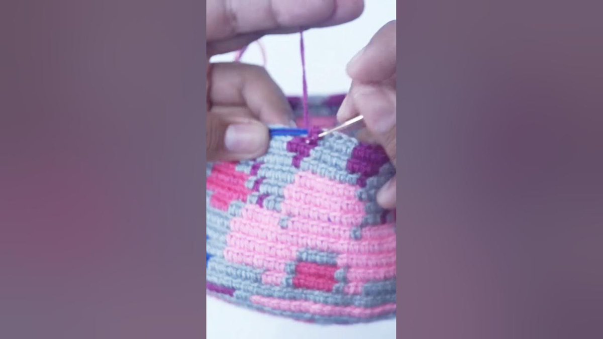 CTejidas's tweet photo. ¿Te gustaría subir de nivel a tus habilidades de crochet? #aprenderatejer #mochilawayuu #tapestry https://t.co/Z5UI8KvlUf https://t.co/huzv83IaoB
