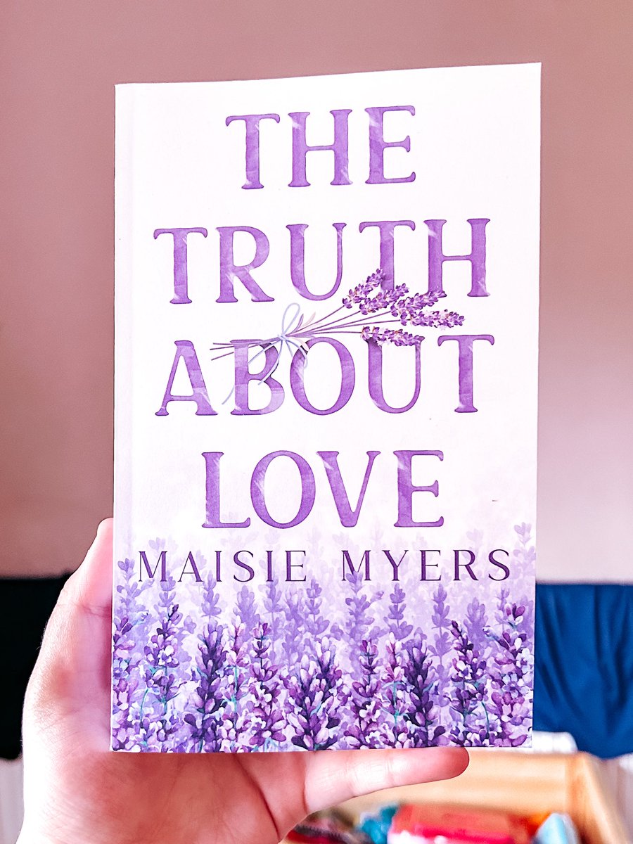 _maisiemyers's tweet photo. Special edition cover of The Truth About Love in the Romance Reader Book Box UK summer box ☀️ https://t.co/1xIAhvKtLI