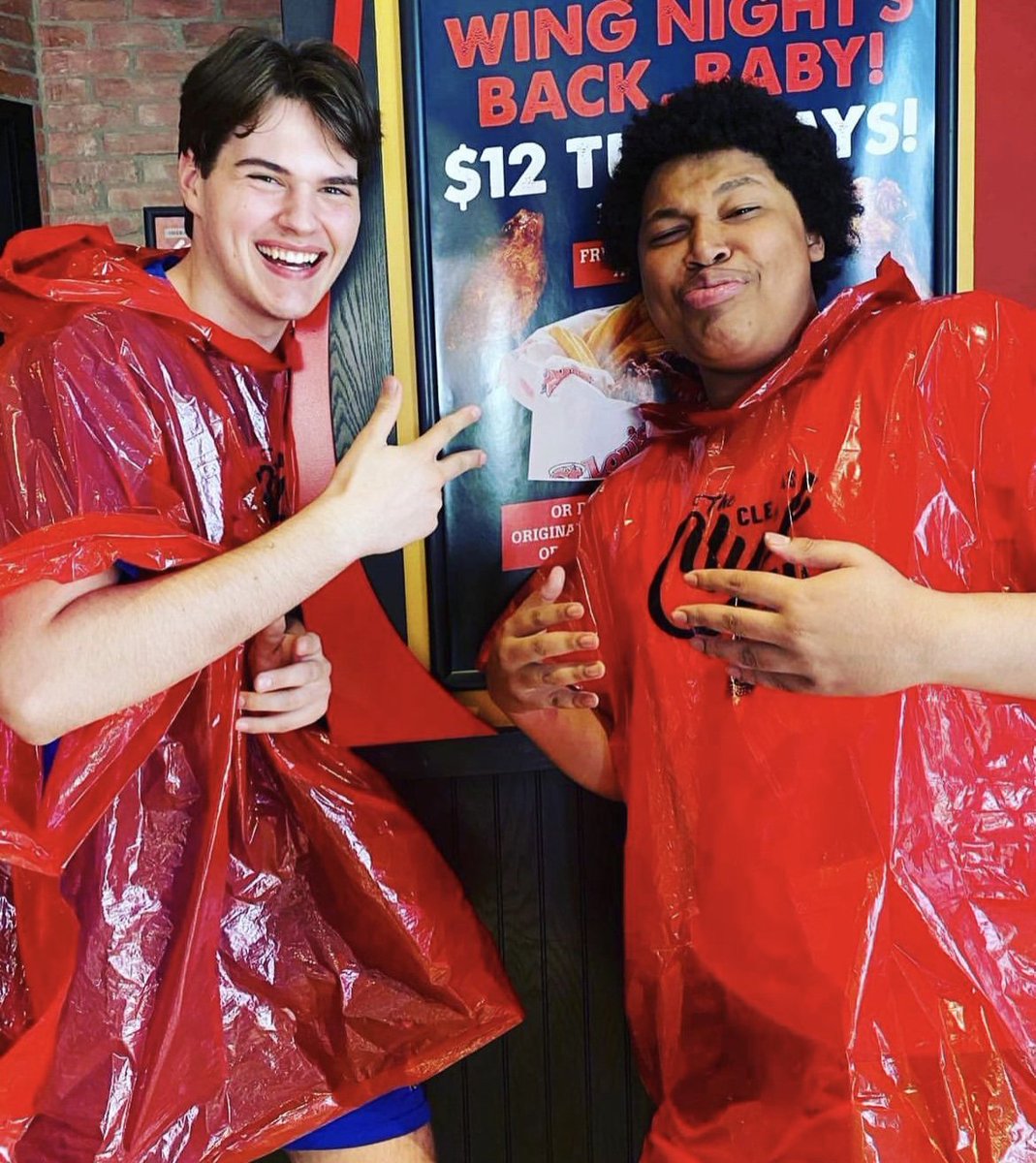 stlouiswings's tweet photo. Keeping our customers clean as cluck with the Clean as Cluck poncho.
Order #Wingsanity for your chance to win your own poncho. https://t.co/BmQomnMh40