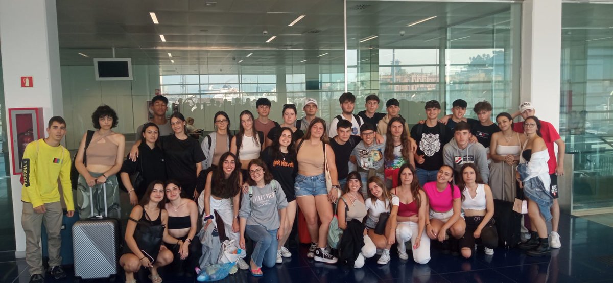 INS MariadeBell-lloc tweet media