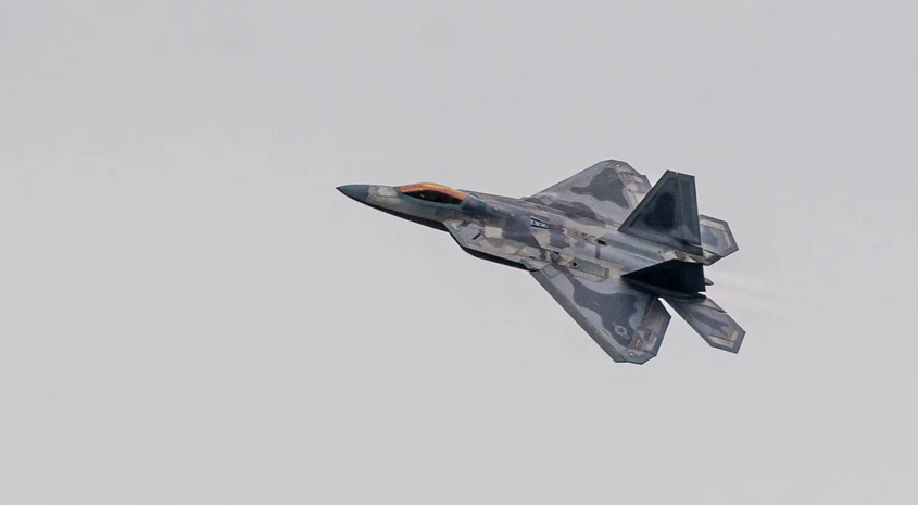 The #US military deployed #F22 fighter #jets to the #MiddleEast this week due to concerns about ‘unsafe and #unprofessionalbehavior,’ by Russian aircraft, the #USmilitary announced on Wednesday
t.me/shams4news/3467