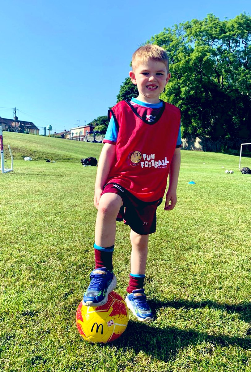 SeamusHeath1's tweet photo. That’s a wrap!
Delighted to host our Ifa @FunFootballUK in the small village of Strangford Co Down. 
The four weeks coaching was well received and supported by all. 
👏 @StrangfordClub 
Delighted also to choose a venue outside of a city or town. https://t.co/dGdLm1hy8A