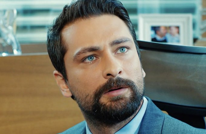 Tamara_Novelera's tweet photo. Ender y Kemal caen en la trampa
Yildiz armo el plan perfecto
Zhera no suelta la botella
Kemal defiende su inocencia
Zeynep no lo escucha
Alihan tiene nueva conquista
Erim quiere volver con mamá
Halit lo quiere lejos
#Pecado15Jun https://t.co/as69fiQ097