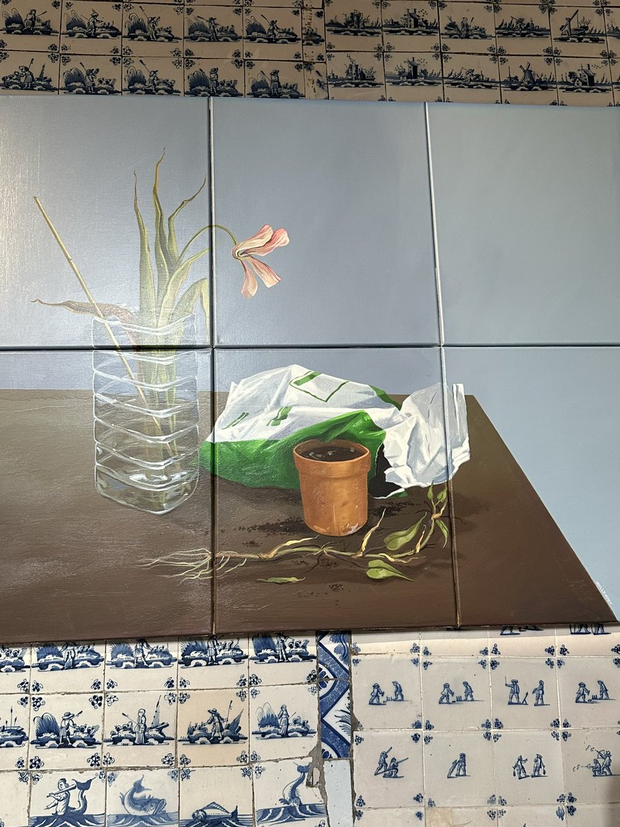 Superbe exposition de Philippe Hollevout au musée de l’Hospice Comtesse! Une carte blanche qui nous entraîne dans un joli univers enfantin, tout en carton recyclé, dans un dialogue avec les collections de la ville de Lille! À découvrir en famille tout l’été!