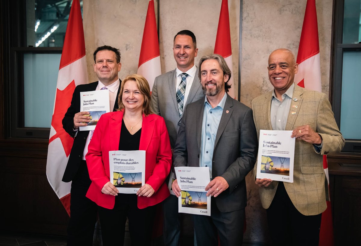 Today, Minister Wilkinson introduced the Canadian Sustainable Jobs Act, a bill that will help ensure Canadian workers and every region of Canada can seize the economic opportunities of a net-zero future.  

Learn more: ow.ly/jogl50OPKlV 
@ESDC_GC #SustainableJobs