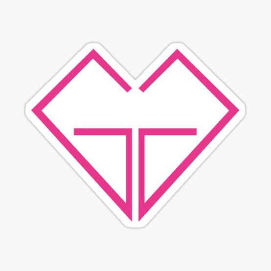 อึ้ง1 ไม่เปลี่ยนแบบที่มีคนเรียกร้องเรื่องที่โลโก้คล้ายของGGผสมSJมาก (แต่อาจจะเป็นอินสไปเรชั่น อย่าไปคิดมากแกรรร)
อึ้ง​2 สีของจริงไม่ตรงเรฟ (จากชมพูละมุนสู่แดงตะโกนออกมา)​
อึ้ง3 ราคาแพงกว่าพรีด้อมเกาโคตรๆ (ที่ของด้อมเกาต้องขึ้นเครื่องลงเรือมา)