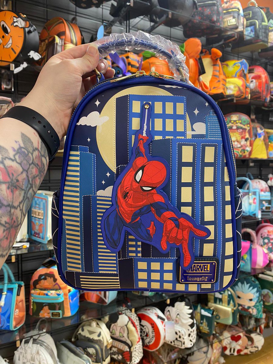 Cool-Merch tweet media