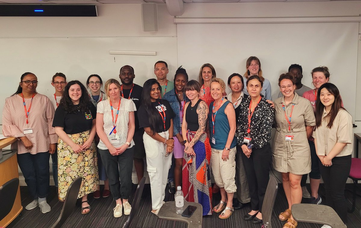 What a great way to end our PhD funding proposal development module! Fantastic 5min #pitchingforfunding student presentations. It has been amazing to support this inspiring cohort of pre-doctoral healthcare professionals. Thank you! @RuthHarris_ @WaljitD kcl.ac.uk/short-courses/…