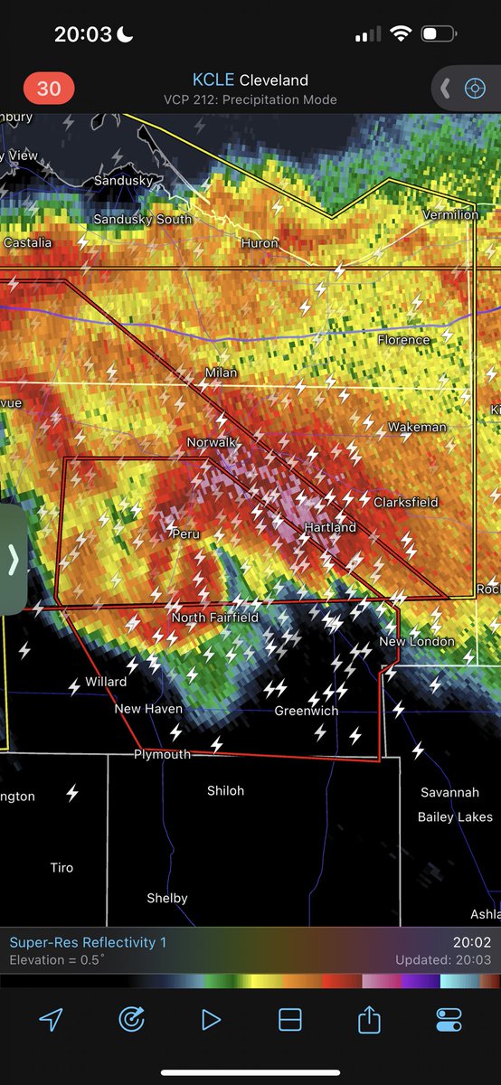 SBG_WX's tweet photo. This was not in my 2023 bingo card in Ohio of all places. #OHWx #wxtwitter https://t.co/X4xsGI7vVd