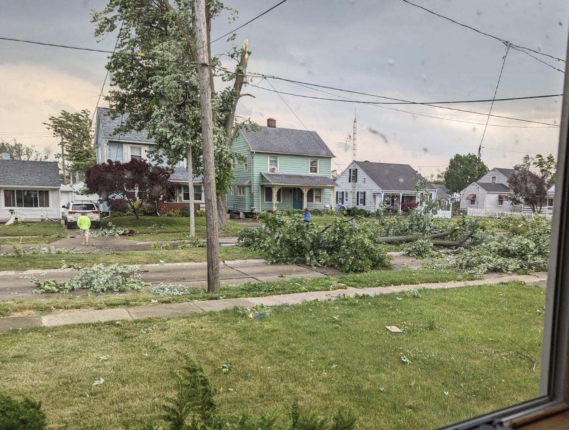 WTOL 11 on Twitter "Multiple confirmed tornadoes have damaged Point