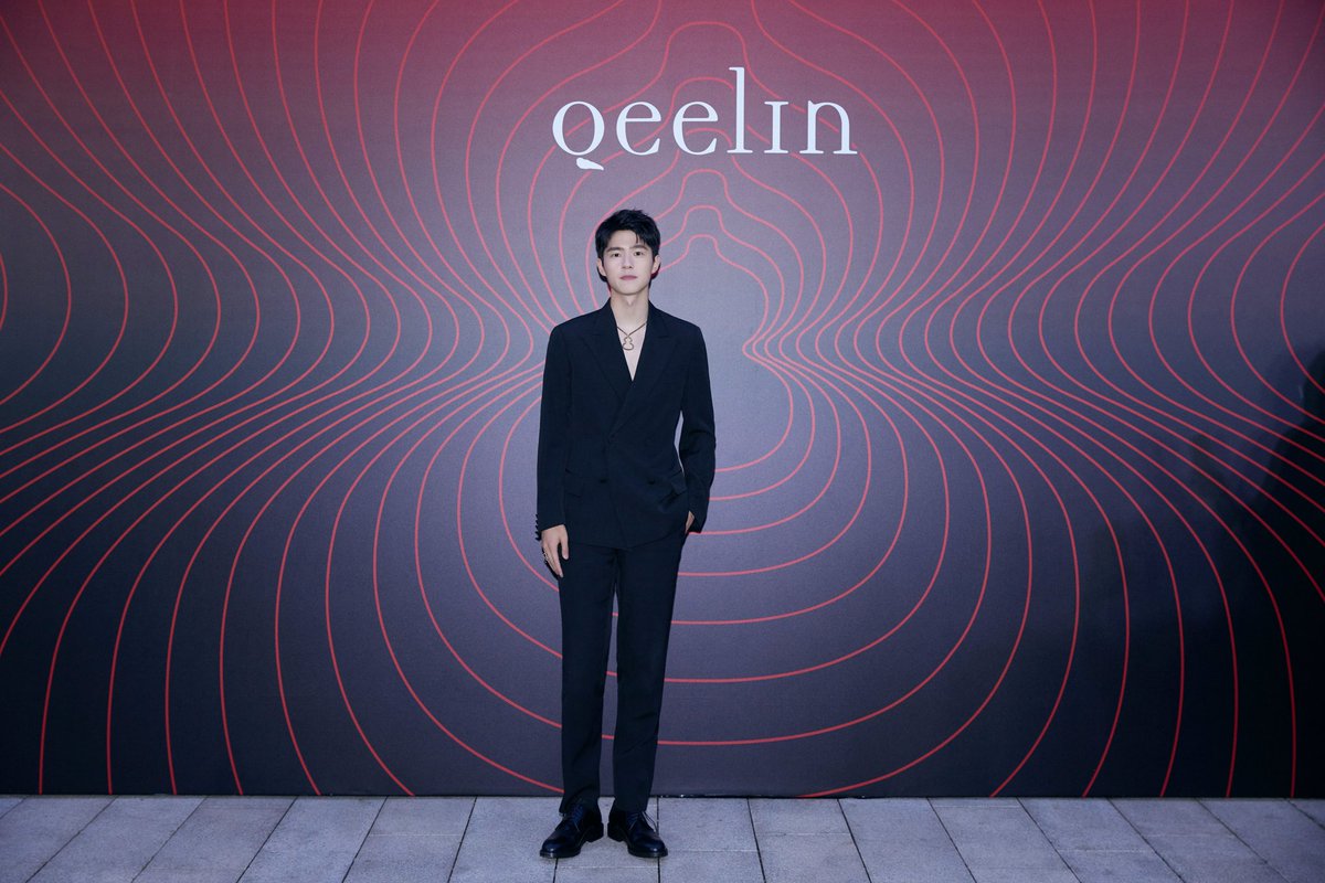 Haoran's studio update for Qeelin. (4/4)
#LiuHaoran #刘昊然