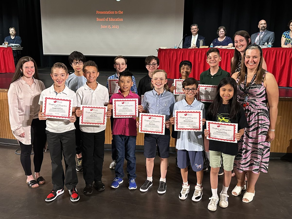 MineolaMS's tweet photo. Learner recognitions at the @MineolaUFSD BOE Meeting for their award winning participation in the @PSEGLI I AM EM-POWERED challenge &amp; @kid_OYO Code Conquest Hackathons #MineolaProud https://t.co/IeI9VigVmx