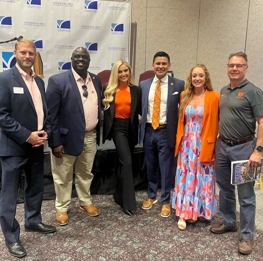 #Clemsonfamily at the @AndersonChamber Annual Meeting! Excellent conversations on supporting small businesses, an important lifeline of every community. Pleased that @ClemsonUniv can be a great supporter of economic development in this wonderful community. #StrongerTogether