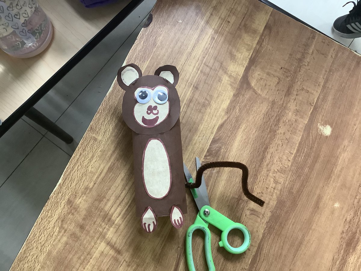 cbc_segundo's tweet photo. How Do You Make a Monkey? 🐒

Recycling is one way to help the planet with a fun and interesting activity.♻️🌎

#somosbuhos #soycalmecac #somosknotion #adsinprocess #everyonecancreate  #teacherlife #schooldays https://t.co/frkFLEUe8T