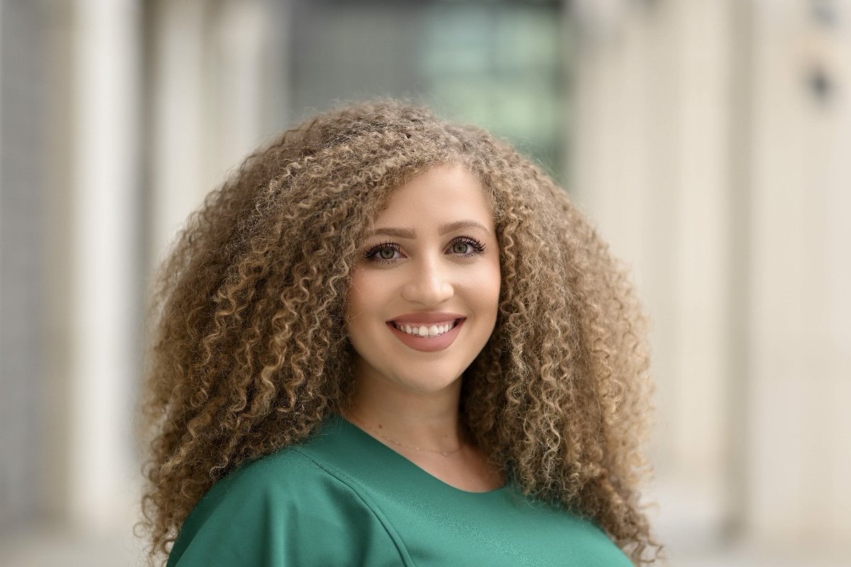 Allow me to reintroduce myself, my name is JO! 😂 #JayZ No, but seriously — new headshot, new company but same ole JoGrenaway giving the latest #news...only this time, from <a href="/CBSNewsTexas/">CBS News Texas</a>! This is my first week &amp; I'm new to #DFW, so if you have any story ideas send them my way!