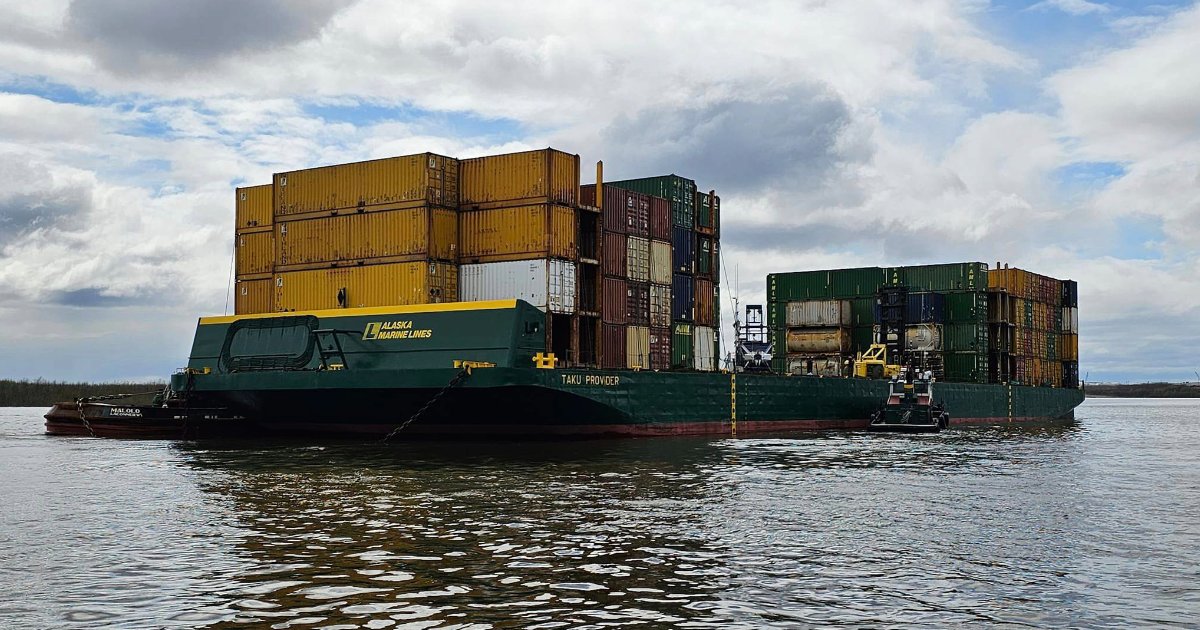 LyndenInc's tweet photo. AML Account Manager, Mike Hamm, recently captured these images of our Alaska Marine Lines Southbound barge loaded with freight departing Bethel, Alaska.

#AlaskaMarineLines #transportation #Bethel #Alaska #barge #BargeService #logistics #transportation #Lynden https://t.co/VXyWaQ8dNf