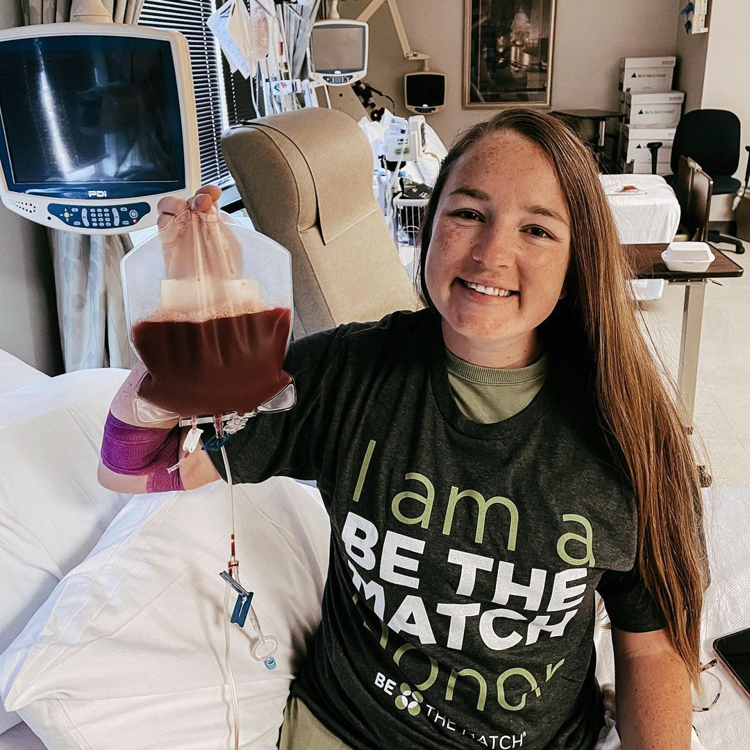 Help us show some love to blood stem cell donor, Sydney, for being a real-life #hero! 💙💚

"What a humbling and special experience this has been. I am so grateful to be healthy and able to do this… to give someone more time and a new chance at life."
