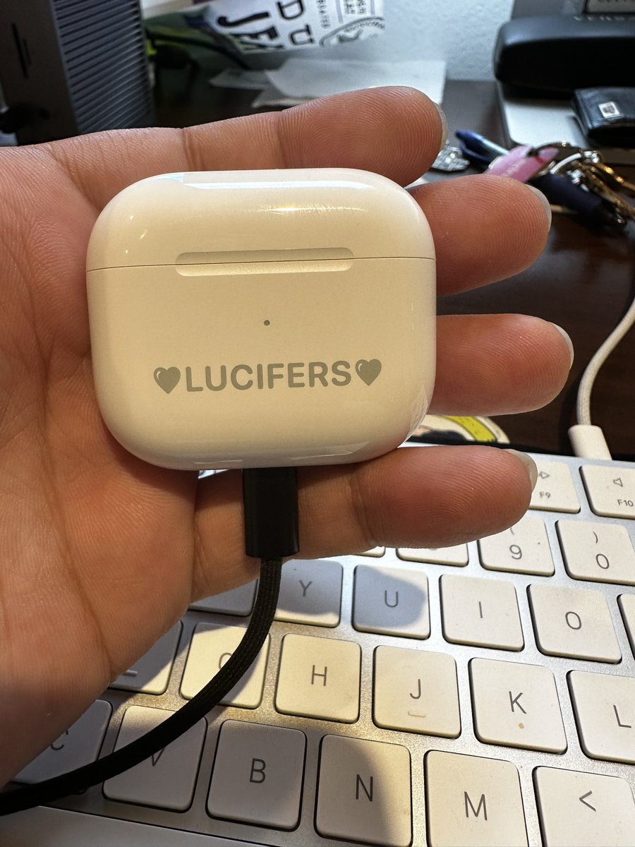 CUMCONTEST's tweet photo. WHOS WILLL THIS BELONG TO? Now? https://t.co/5BQ28eO8ba