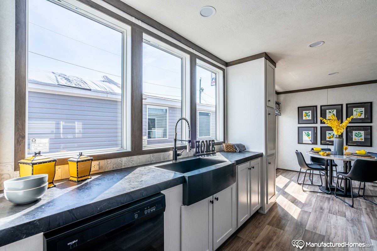 ARHomeCenter's tweet photo. 4 BED + 2 BATH ON SALE
With beautiful expansive living areas and open concept flow, The Entertainer is designed for the family that enjoys spending time together or entertaining friends! Call (501) 882-7200 for more info or come by to see us!
https://t.co/fiJ4Fxqeba https://t.co/NkHxmaFQ8A