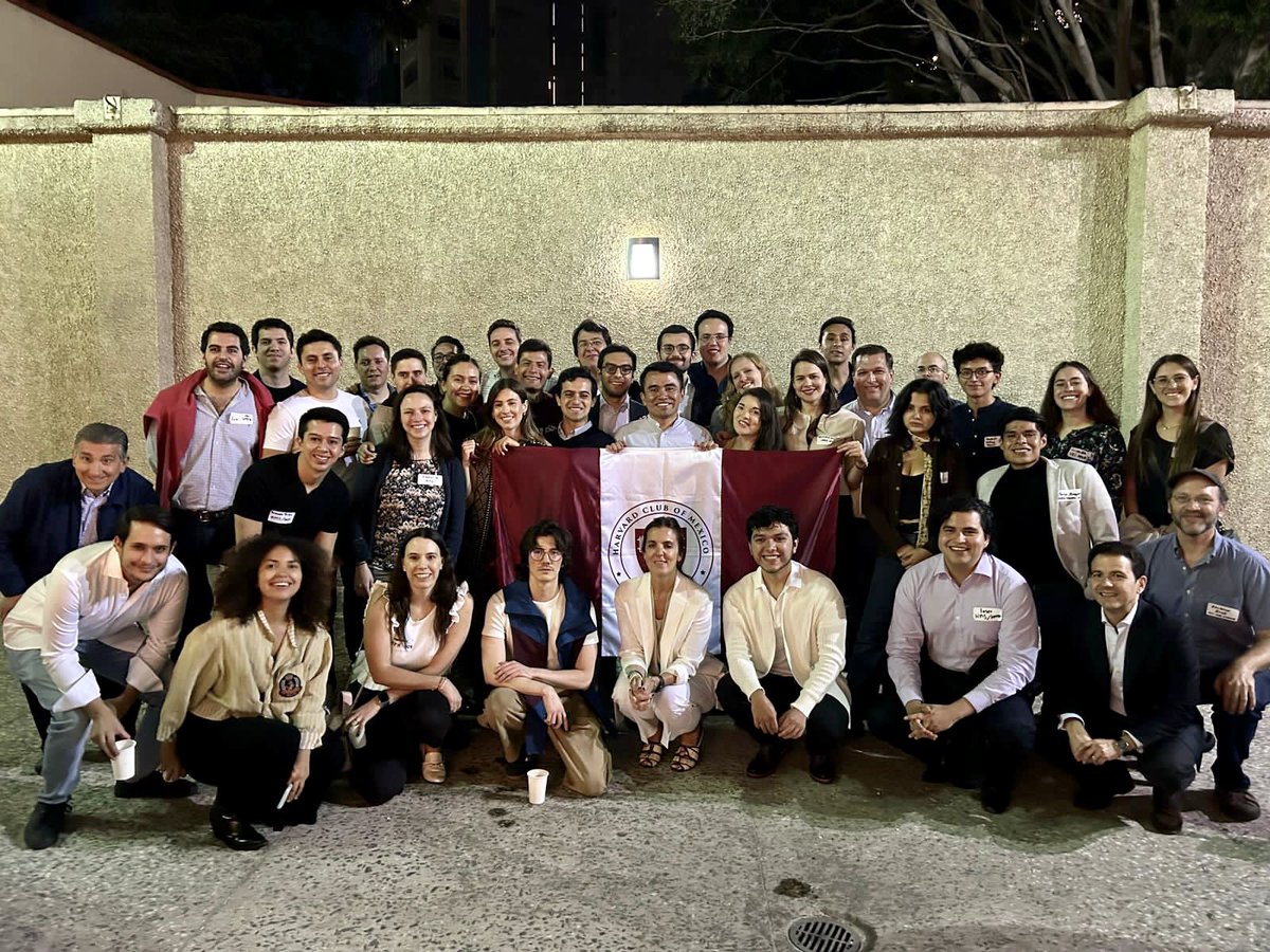 La semana pasada, el Club Harvard de México dio la bienvenida a nuestra comunidad a los mexicanos recién admitidos a Harvard. Durante el evento, también nos acompañaron egresados. Una excelente oportunidad para seguir fortaleciendo nuestros lazos.

¡Nuestra comunidad crece!