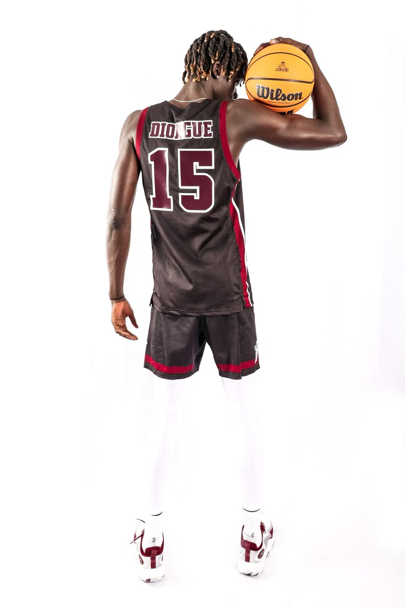 How I look in 🔴⚫️?  
#Notcommitted