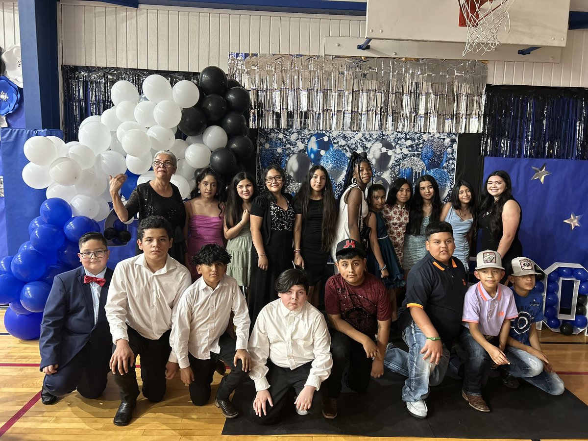 Brendapg44's tweet photo. Time to have fun graduates! 🎓🎉🎉
WMY Prom 2023!
#TeamworkMakesTheDreamWork 
@WMYwildcats 
@ShabrandaM https://t.co/XAFStNyZg1