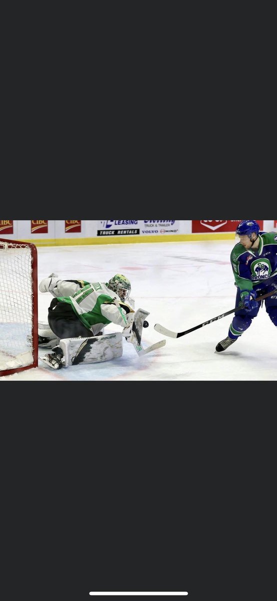 We would like to wish a Happy Birthday 🎂 to 
🔰Raider Alumni🔰 - <a href="/paddockmax31/">Maximilian Paddock</a> 

“Once a Raider, Always a Raider”

Prince Albert Raiders #whl #chl #paraiders