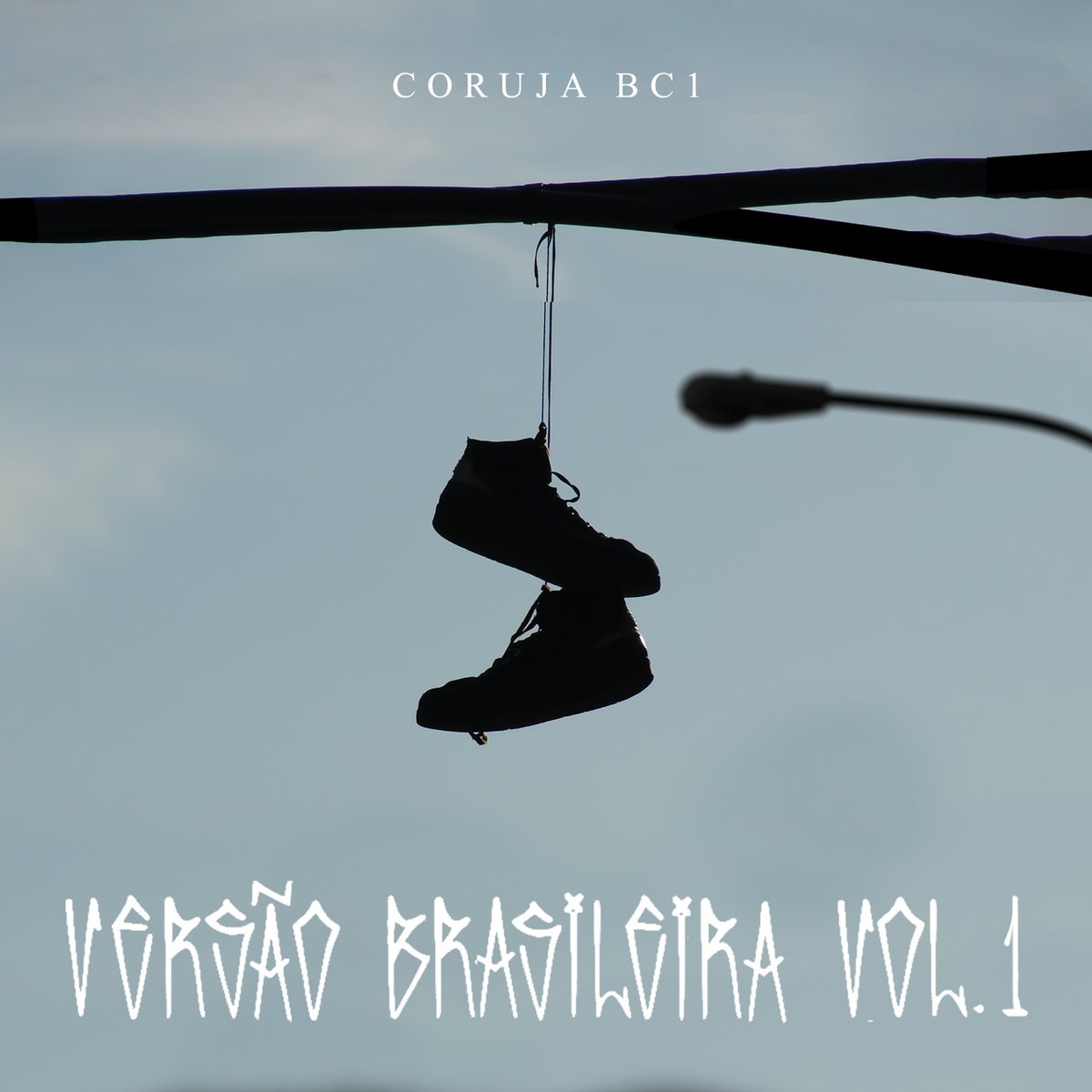 CebolaVerdeBR's tweet photo. Coruja BC1 resgata a essência do #Rap nacional em seu novo EP "Versão Brasileira VOL.1" | Link: https://t.co/M5KHLapOVk - #BrasilFuturista #CorujaBC1 #HipHop #VersãoBrasileiraVOL1 https://t.co/IjhaIBny1j