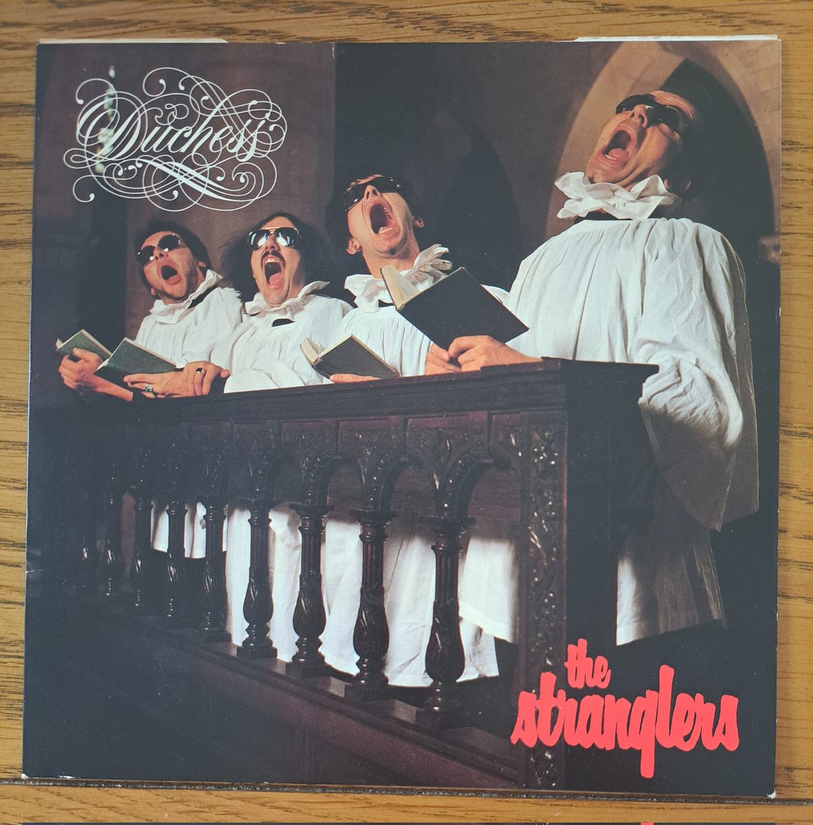 thebowlerhatman's tweet photo. I have always loved this record.
I bought it in 1979 but it didn't have a picture cover.
Today I got one with a picture cover.
The Stranglers have always been one of my favourite bands. https://t.co/eSXtZJ6xey