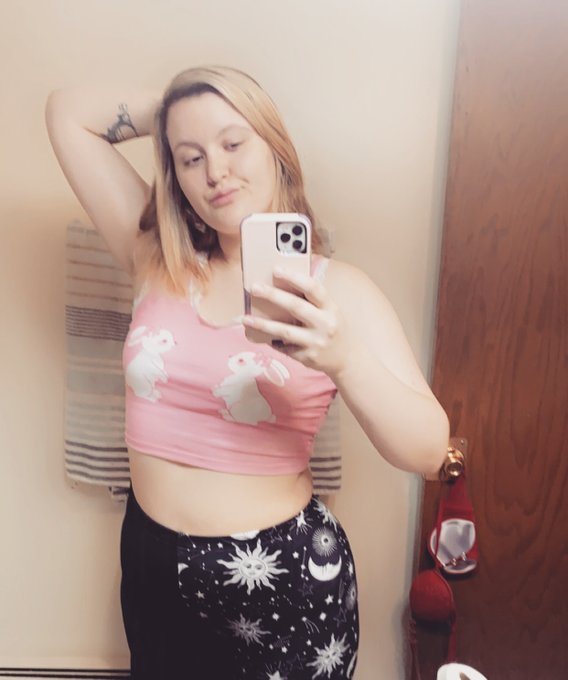 Done camming for the day 😊 I&rsquo;ll be online again on Saturday 💗 https://t.co/FOUz2kXgEp<a href="/tag/myfreecams"class="tags"><span>#myfreecams</span></a><a href="/tag/mfc"class="tags"><span>#mfc</span></a><a href="/tag/onlyfans"class="tags"><span>#onlyfans</span></a><a href="/tag/onlyfan"class="tags"><span>#onlyfan</span></a>