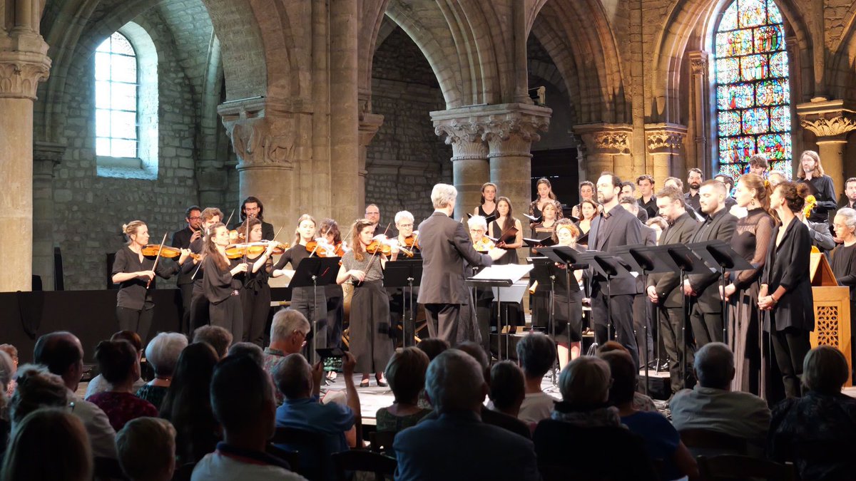 VilledeReims's tweet photo. Magnifique #concert d’ouverture ce soir à la #Basilique St-Remi, de la 34e édition des @FlaneriesReims, avec "Le Poème #Harmonique" ! Cette saison, le public aura le choix entre de nombreux concerts, jusqu’au 12 juillet.
=> Infos https://t.co/8l7Uzw79H4 https://t.co/68CEgxeqEC