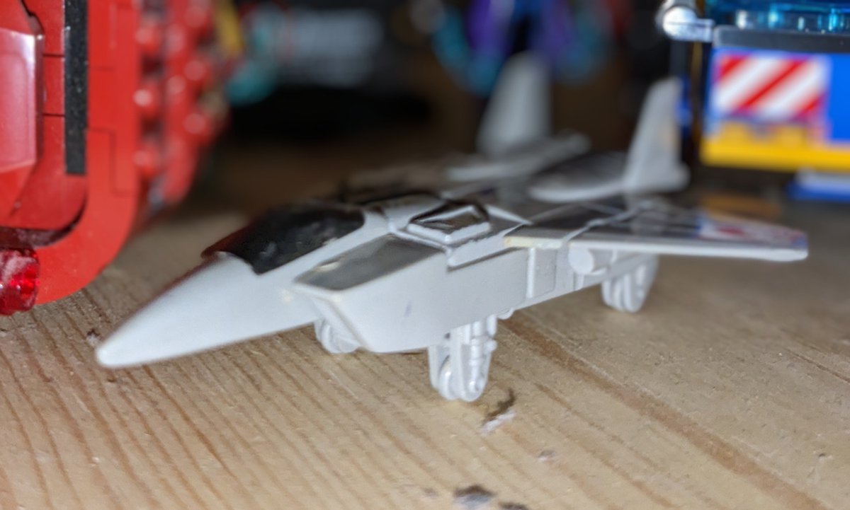 Be careful what you pick up in charity shops found in June 2023 built in 1985 <a href="/transformers/">Transformers</a> #robotsindisguise