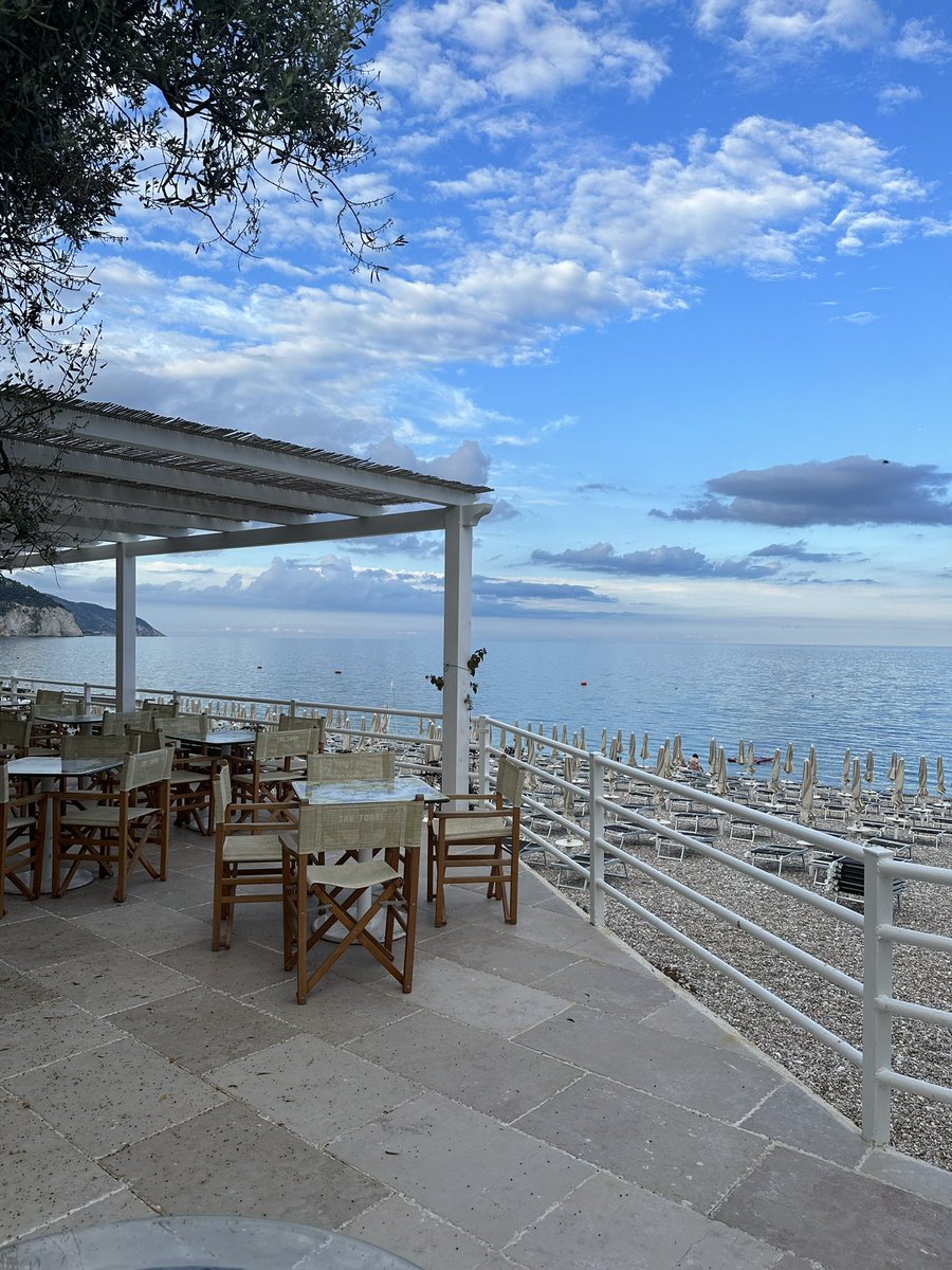Sandranatuno80's tweet photo. Blue sky #gargano #mattinata #puglia https://t.co/9zD9suH3ae