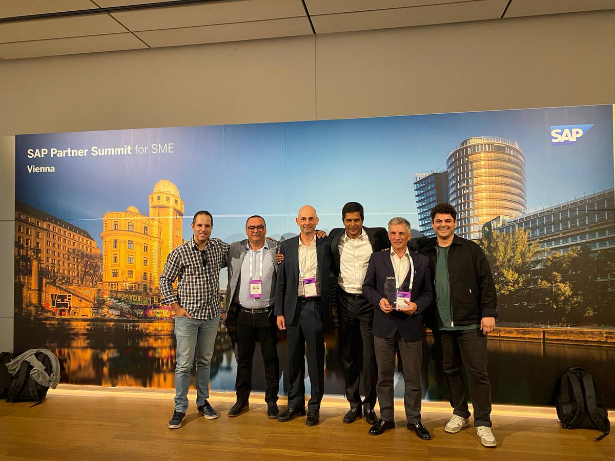 ACTONIT9's tweet photo. Acton IT recebe o prémio de NET NEW NAMES SAP BUSINESS ONE - Portugal 2022
Equipa Acton It Sap Partner Summit SME - Vienna
Acton IT Working Business
The best run SAP

@SAP
#sap #actonit https://t.co/QvERmd28li