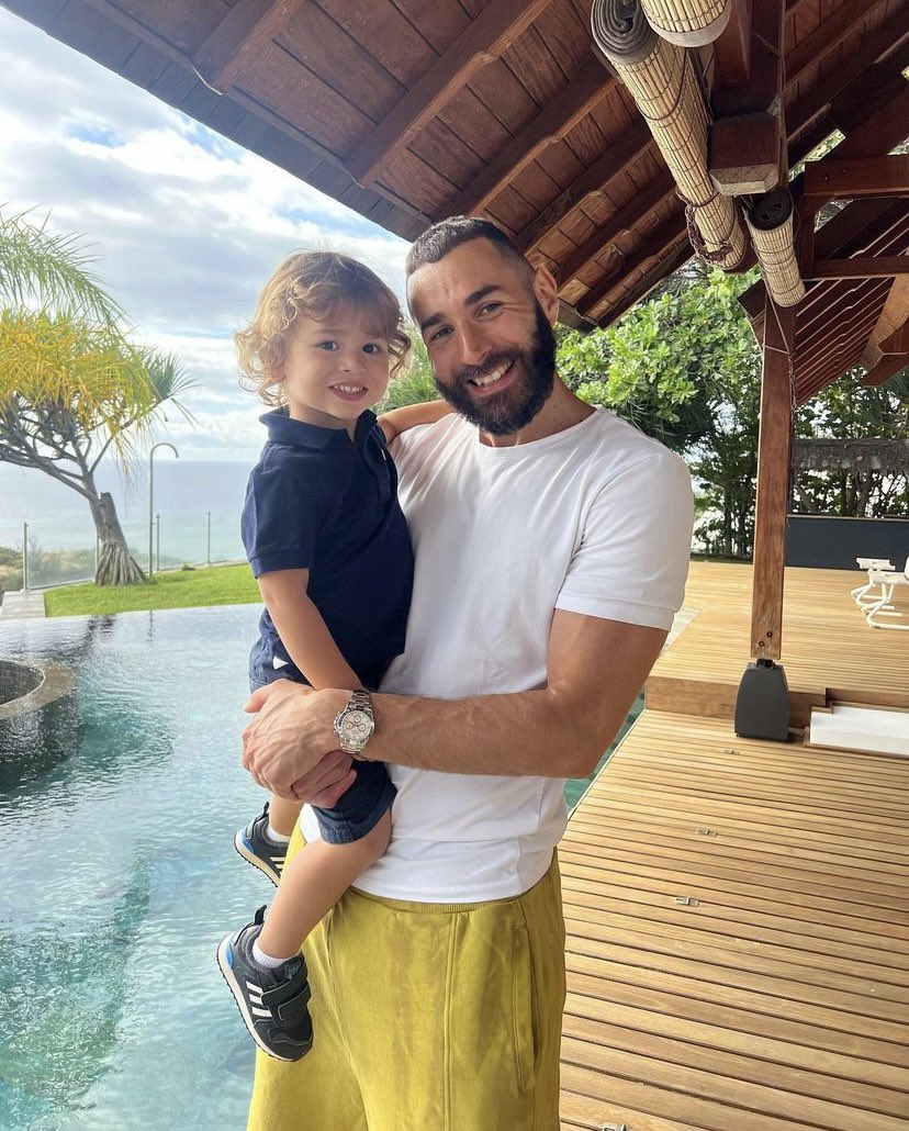 J’me revois dans ses yeux… je t’aime mon fils ❤️Nouri❤️