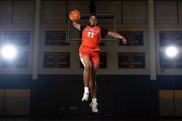 Congratulations 🎊 to Mia Woolfolk for making First Team All State in Softball 🥎