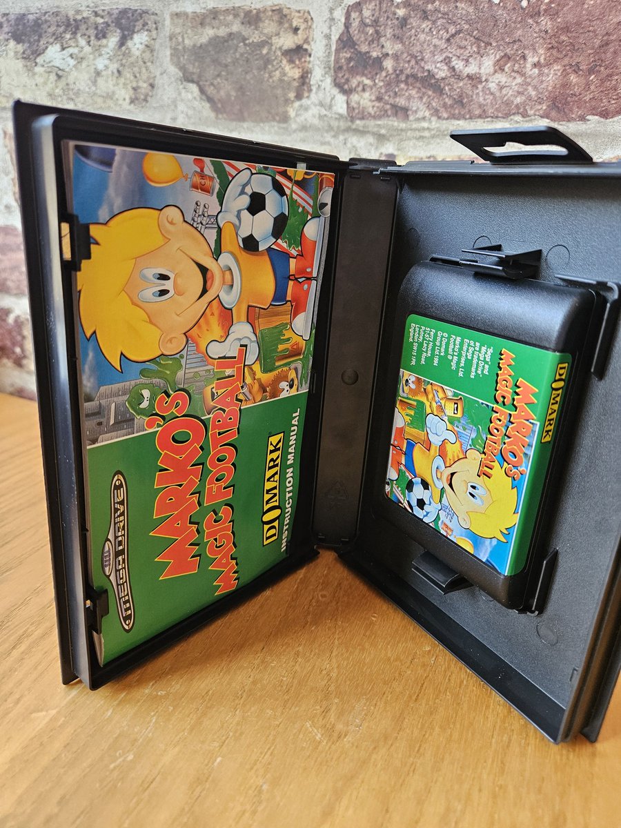 R_Revivalgames's tweet photo. Played this on my friends SNES back in the day but never had it for my megadrive. Fun little game with great gimmick.
Find it at our Vinted Store:
https://t.co/BxLtXnmJi5
#megadrive #sega #retro #gaming #markosmagicfootball https://t.co/kFvCBB9pWx
