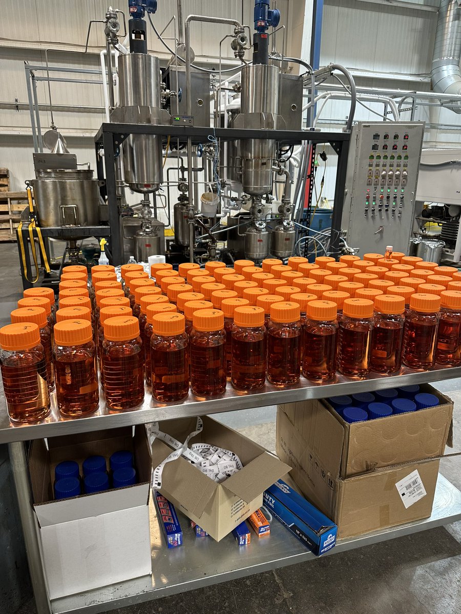 CanBCorp's tweet photo. Wipe film distillation https://t.co/MhX4geG1m8