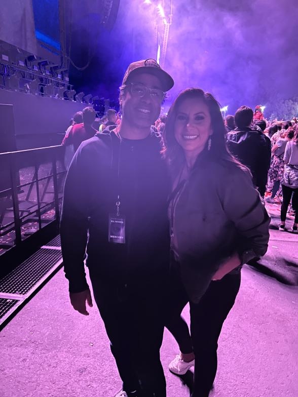 whitneykumar's tweet photo. What an incredible night at the Imagine Dragons show in Mexico City! Being able to go backstage and see the behind the scenes was a dream come true. 🎶🌟 The energy, the music, the city, all so incredible!🎉 Thank you DD and Imagine Dragons for an unforgettable night! #JustSayYes https://t.co/usFIvP25kt