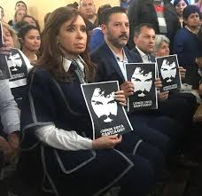 DEBORAHKAHAN1's tweet photo. Cuando  no les sirve  // Cuando  sí https://t.co/BCQgKiQDEe