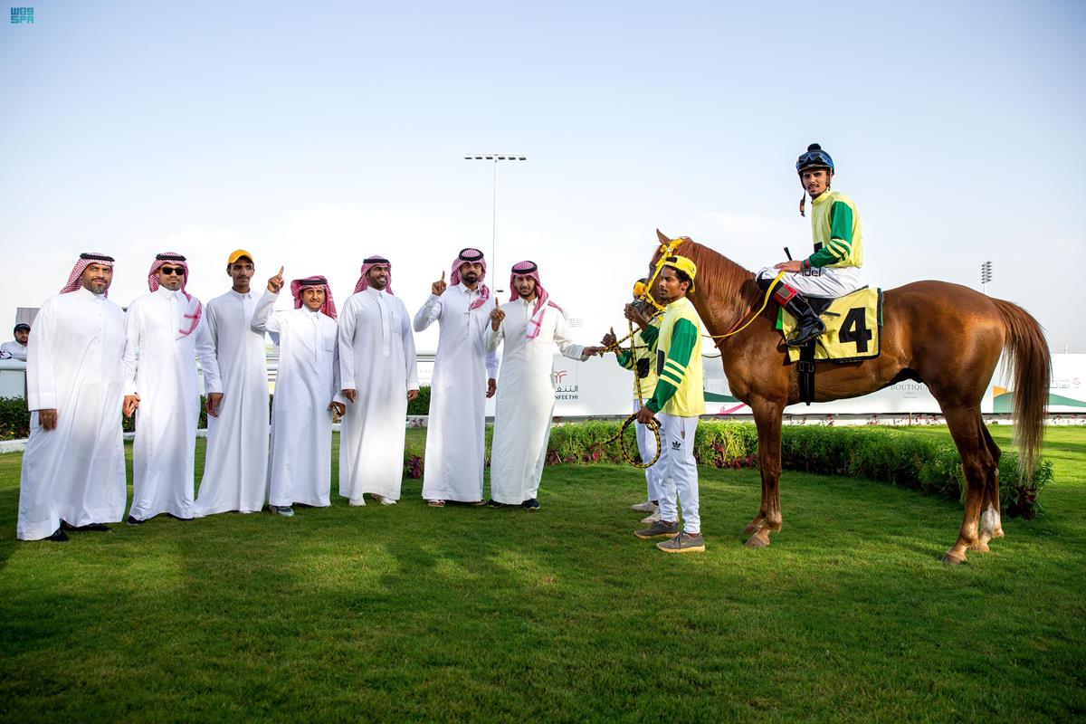 SPA_Spor's tweet photo. نادي سباقات الخيل ينظِّم الحفلَ السابعَ لموسم سباقات الطائف2023
https://t.co/yoUIflzSVI
#واس_رياضي https://t.co/AfYTaDnEci