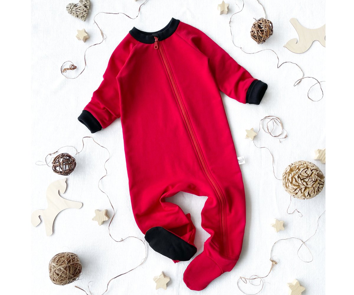 Smiles_Maze's tweet photo. Jumpsuit for a little superhero. Already in my #etsy store https://t.co/OrazL7s26F . 
#halloween #minimalist #unisexkidsclothing #babyoutfitunisex #zipperromperkids #monochromebabywear #superhero #cosplaysuit #superherosuit https://t.co/Pjcmvvl4cE