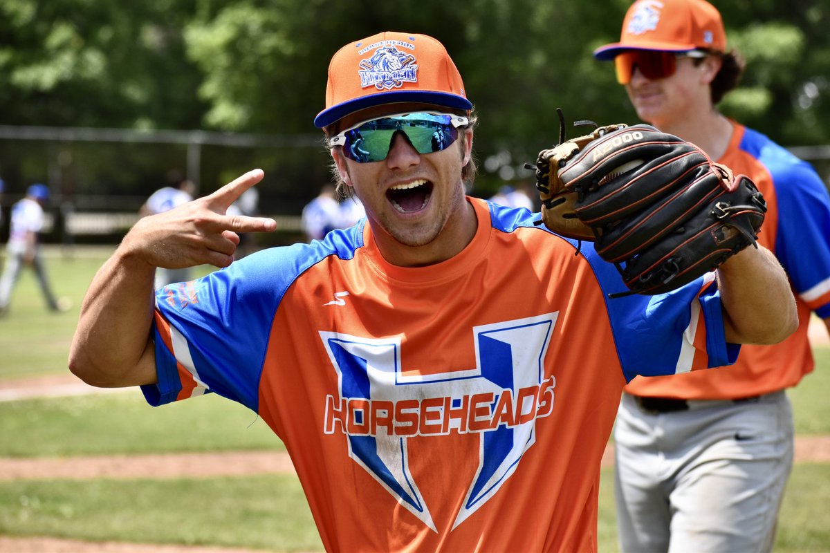 DougPage90's tweet photo. Winning. Is. Fun.
The Horseheads Hitmen hold on to defeat Hornell 11-10 on Thursday afternoon at Maple City Park! The Hitmen are back home on Saturday for a doubleheader beginning at 4 PM! #RollHitmen https://t.co/p8VDjIhNQO