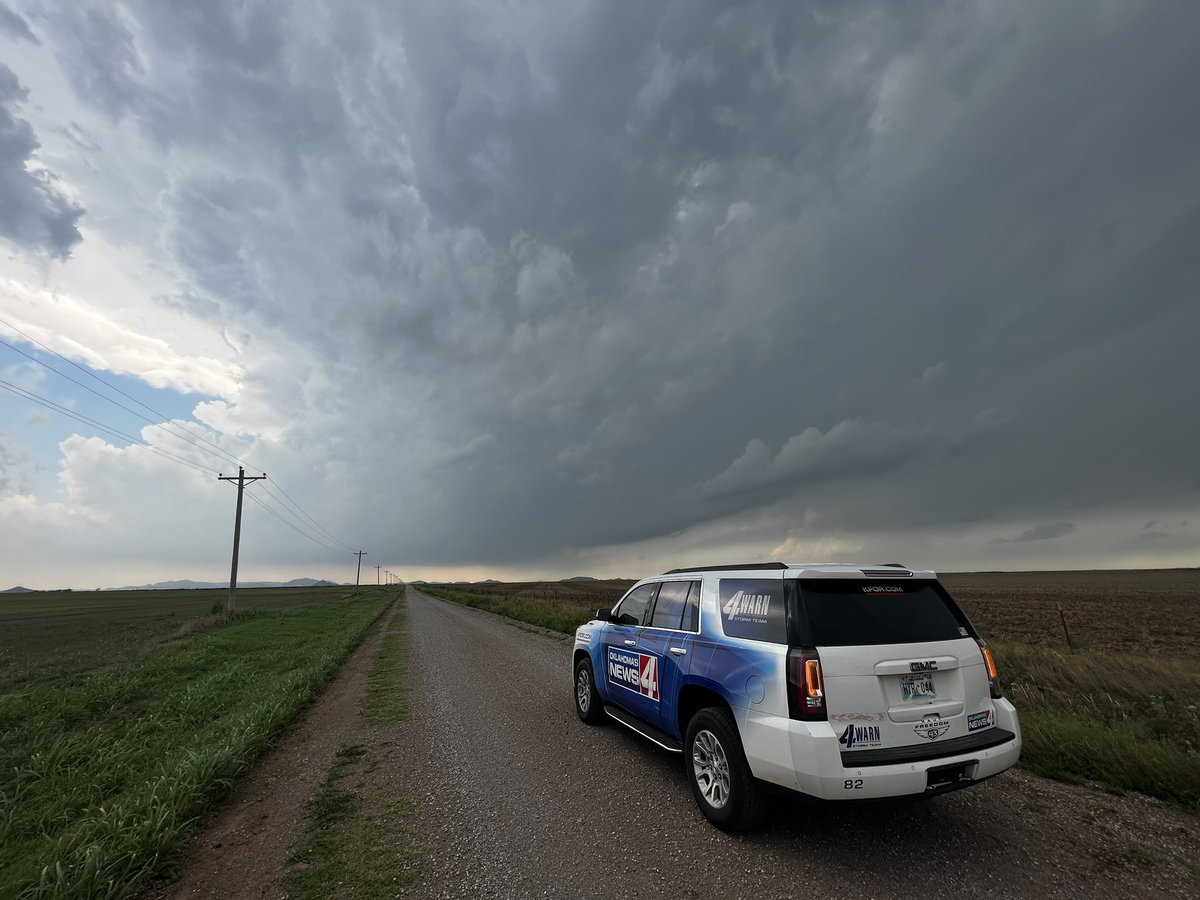 Kaylee Olivas on Twitter "RT WXgage Currently watching this