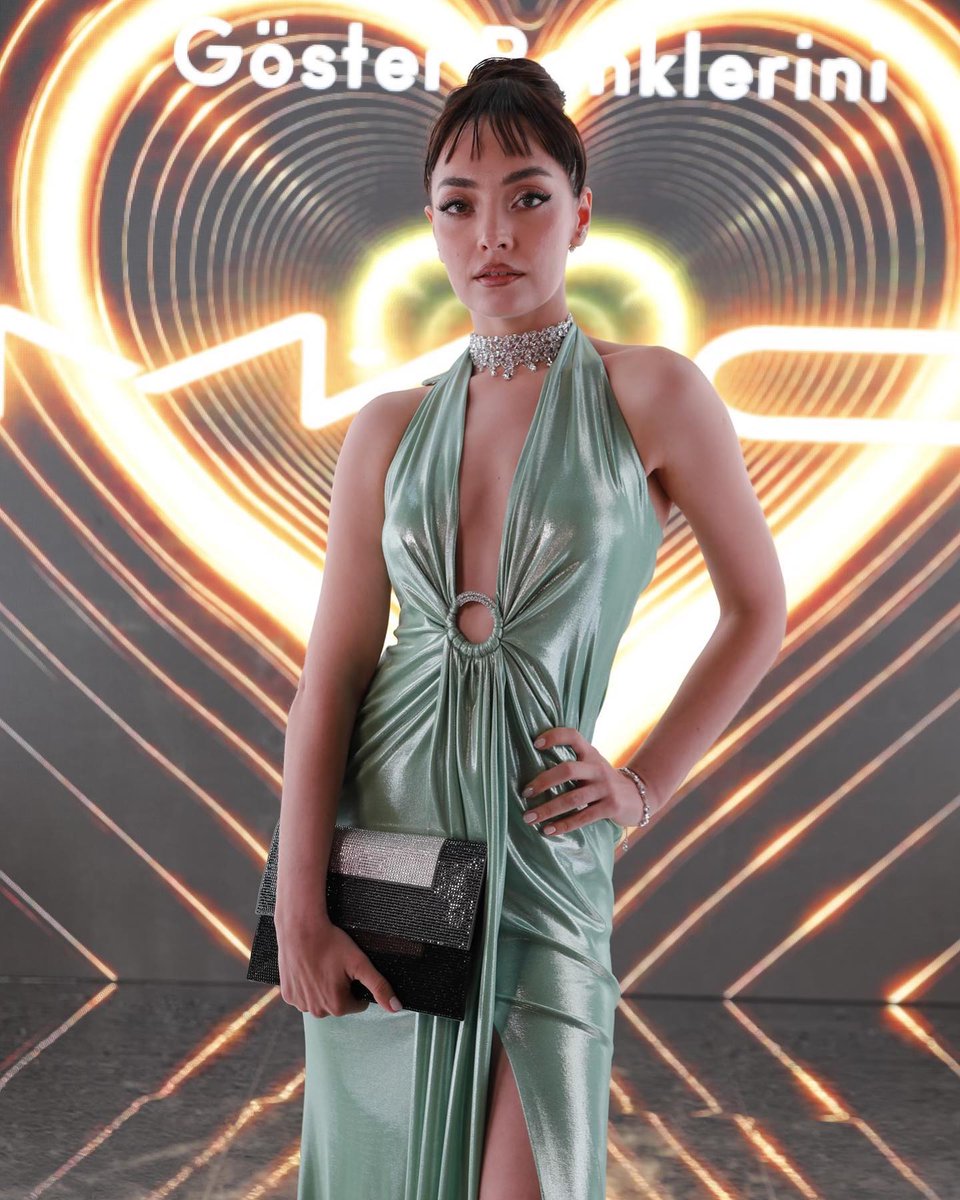 CanselSevenler's tweet photo. #repost @ztugceb
#ELLEStyleAwards2023
@ELLETurkey
#zeyneptuğçebayat
#canselelçin
#styledby @imbernadeta
#makeup @nihaldincc
#hair @atakangelisli
#photoby @serkanaliciftciworks
https://t.co/BRCvRtdoET… https://t.co/A4xkXN0nmQ