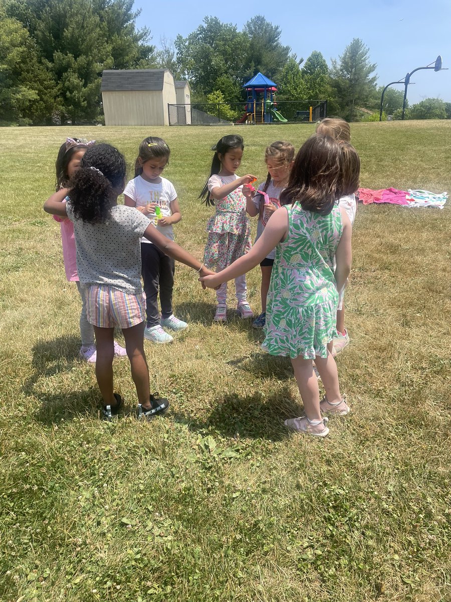 Ms. Cummings tweet media