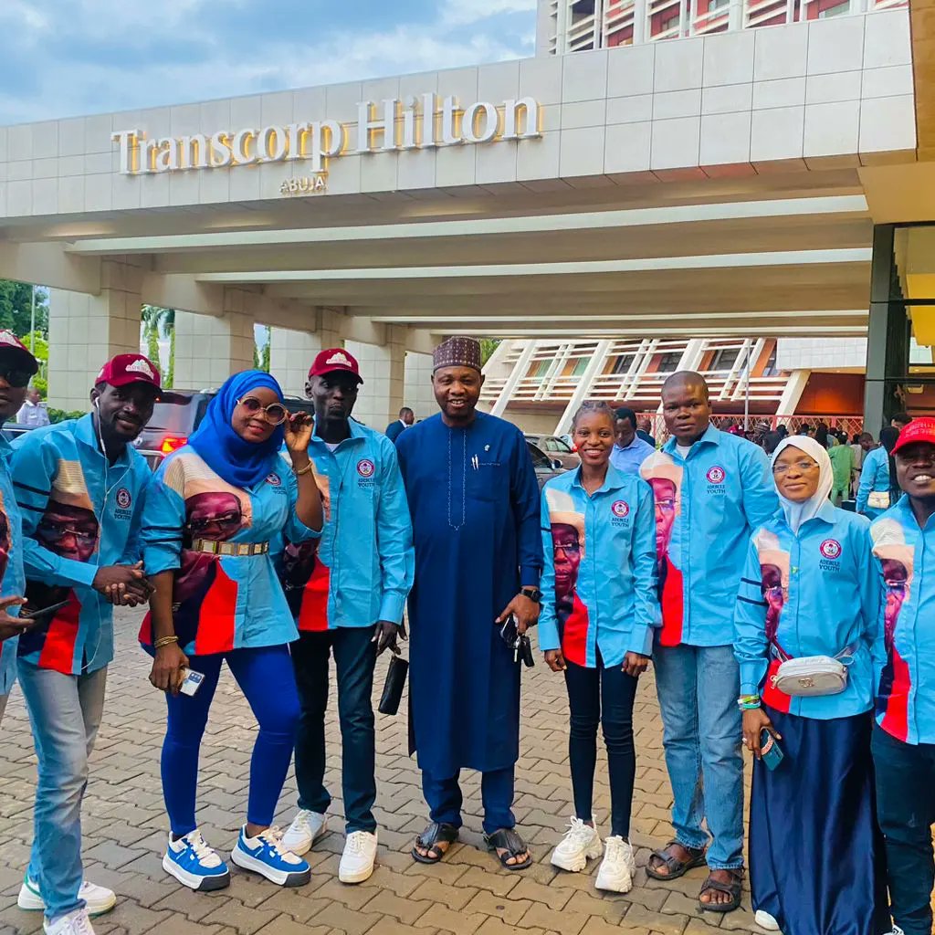 ItunumiObasa1's tweet photo. ADEBULE  Youth Ambassadors @transcorp Hilton Abuja... All for Mama West Alihamdulilahi Robilameen...@DrAdebuleIdiat @AdebuleYouth @Adebulesuppgrp @engrsimms . https://t.co/04BmSQ52jJ