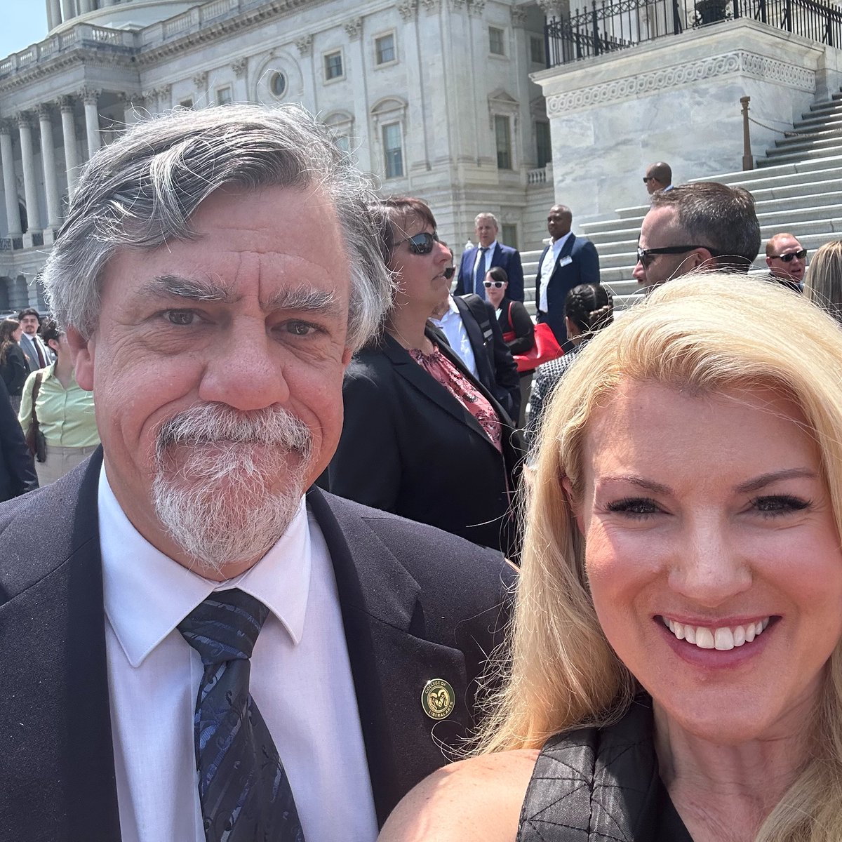 CSUAmyParsons's tweet photo. Another wonderful day in D.C. at the Colorado Capital Conference. I hosted the impressive lineup of speakers for the morning session then had a few minutes for selfies on the Capitol steps! #ColoCapConf2023 https://t.co/49fwBHVWWL