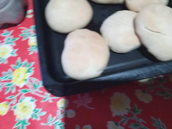 Tsomospatria's tweet photo. #Lanus🌞🇦🇷 
👉Merendero Padre Celestial realizó para la merienda unos ricos pancitos caseros y chocolatada.
#MabelPared
#TodxsSomosPatria 🌞🇦🇷
#JavierNevchisci Secretario General TSP ☀️🇦🇷 @JavyLd
#CarinaOcaranza @caricuore2020
#porquemejoresdarquerecibir
#TSPLanus💪✌️☀️🇦🇷 https://t.co/ri2ecIKj0W